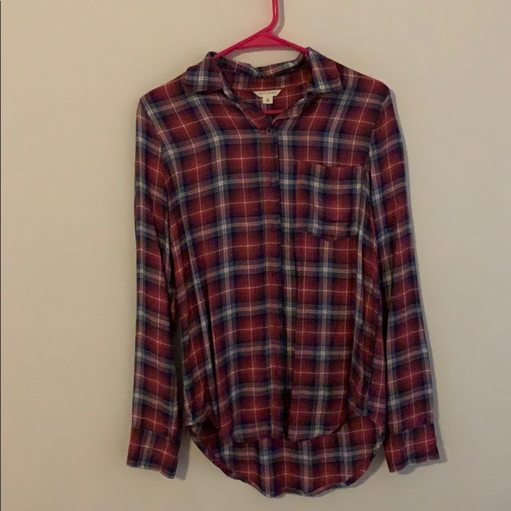 Long sleeve plaid shirt.